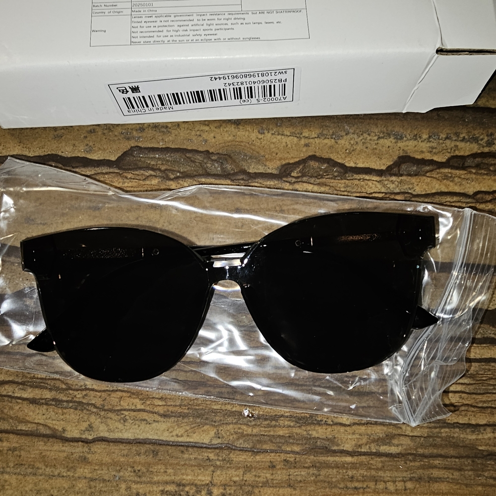 Stylish Black Sunglasses